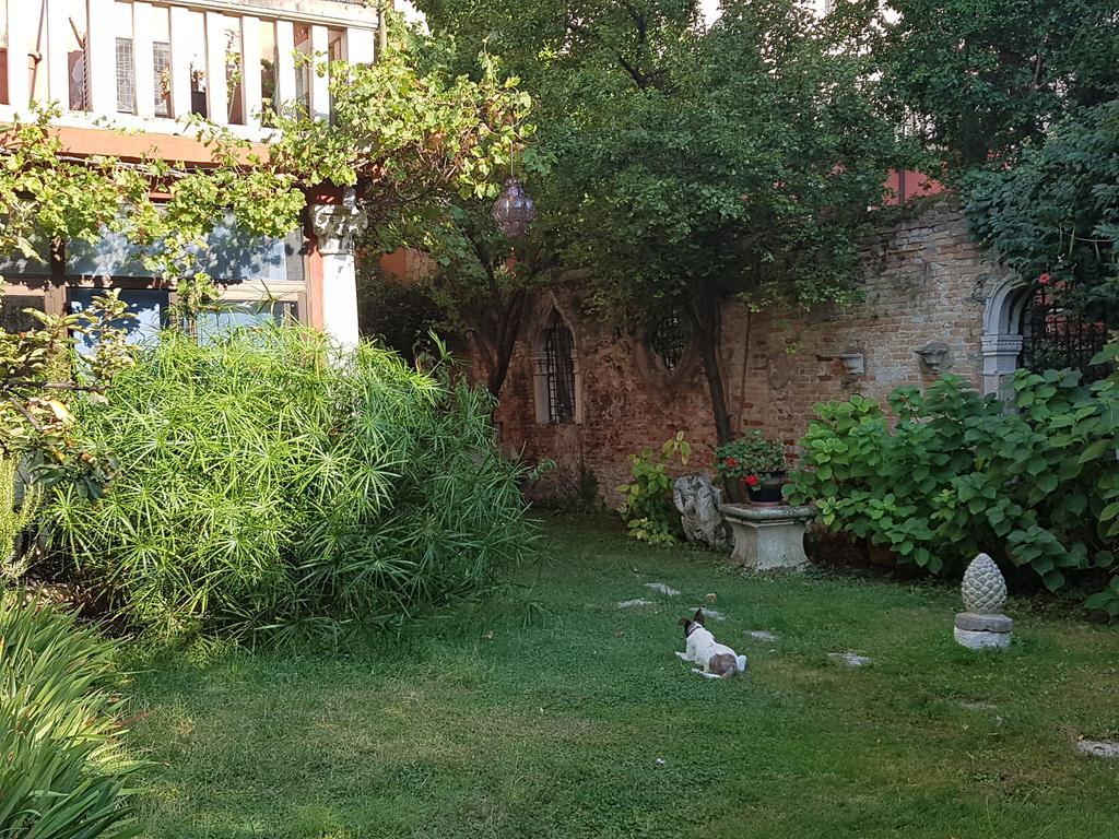 Appartamento Garden Ca' Rezzonico ヴェネツィア エクステリア 写真