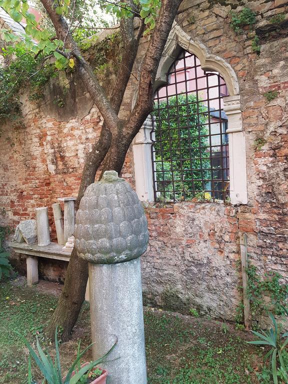 Appartamento Garden Ca' Rezzonico ヴェネツィア エクステリア 写真