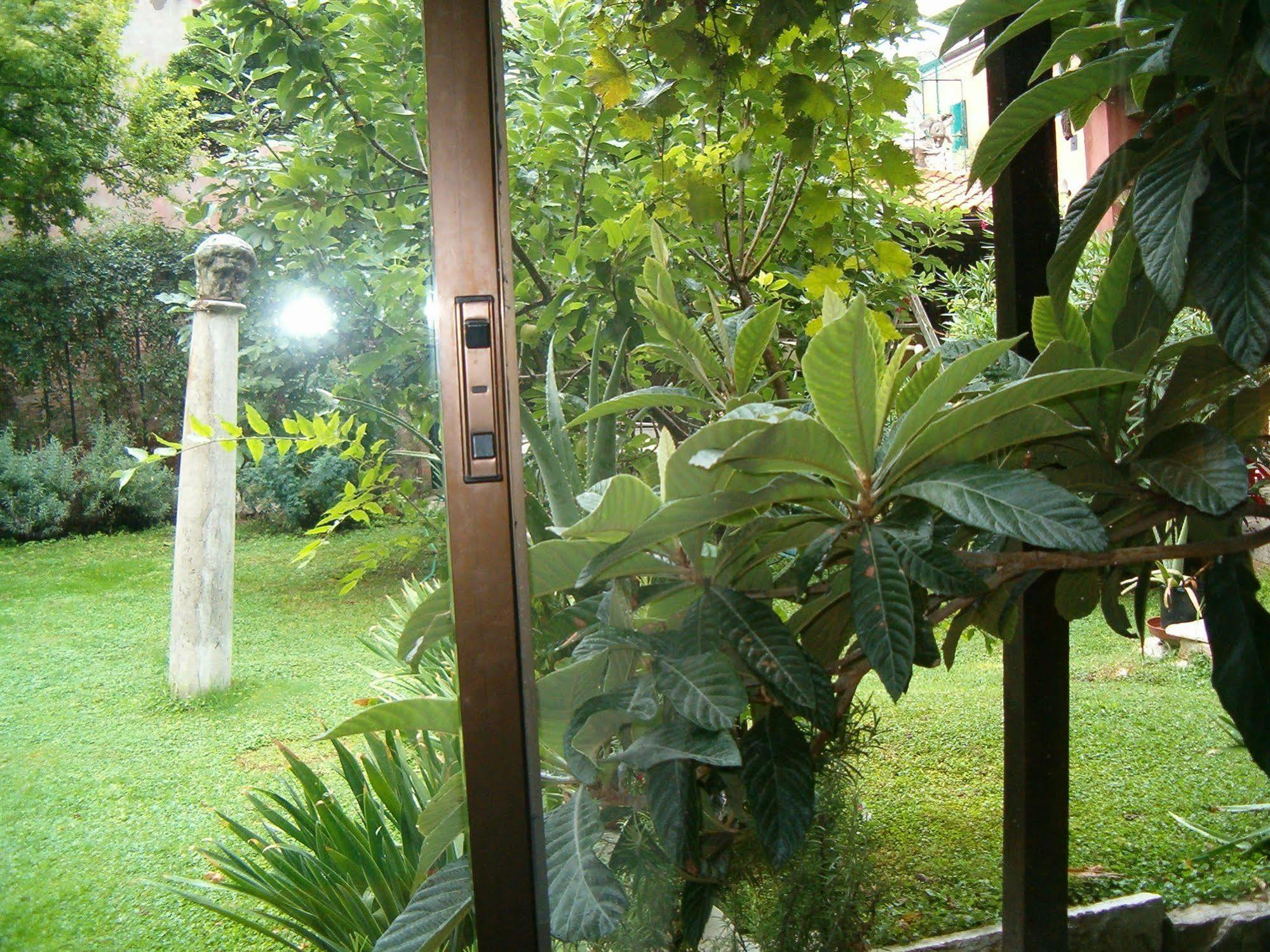 Appartamento Garden Ca' Rezzonico ヴェネツィア エクステリア 写真